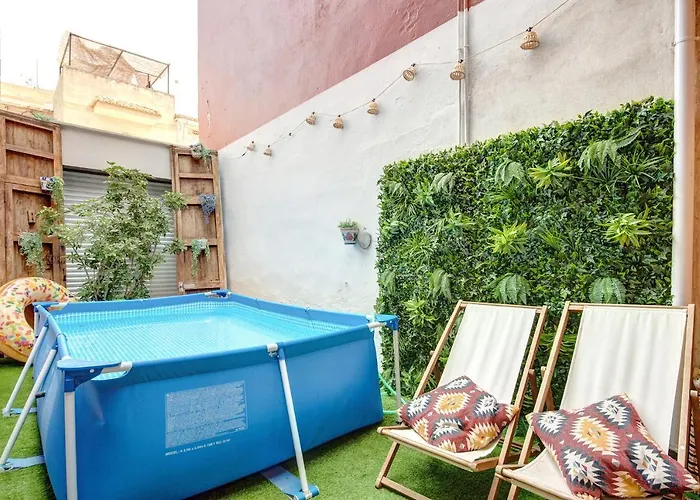 Appartement With Pool By The Beach *